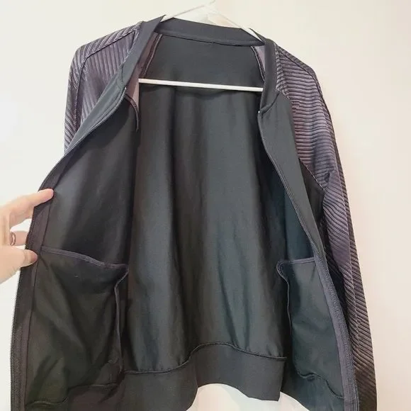 Under Armour Jacket Track Sports Coat Black Gray Lightweight Womens Small - Picture 3 of 4